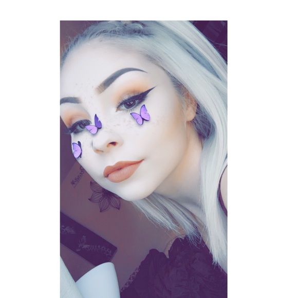 Meet your Posher, Sabrina - Picture 4 of 4